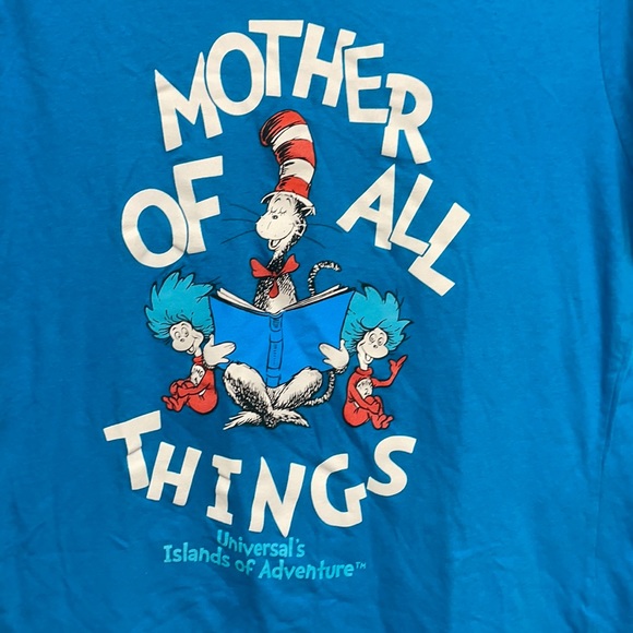 Universal Studios Tops - Dr Seus “ Mother of all things” Tee Size 1X